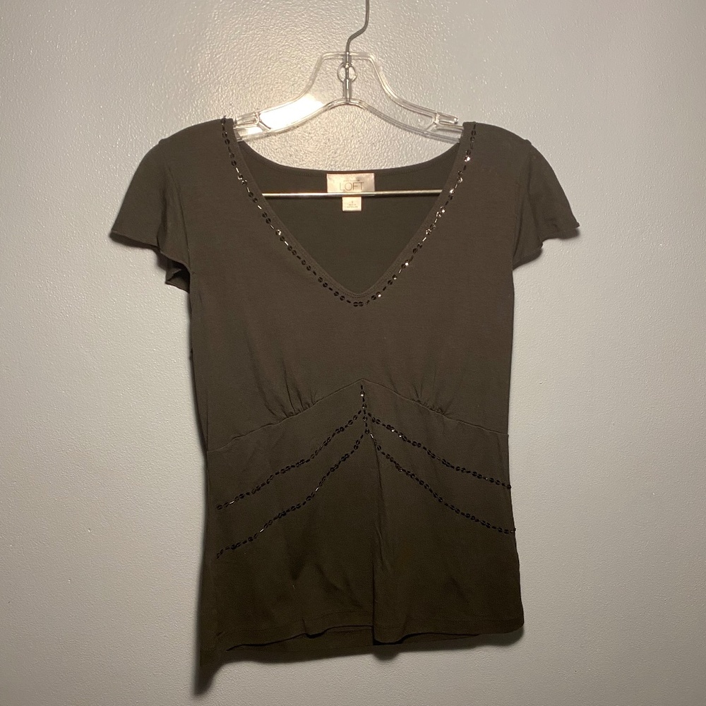 Black v neck top